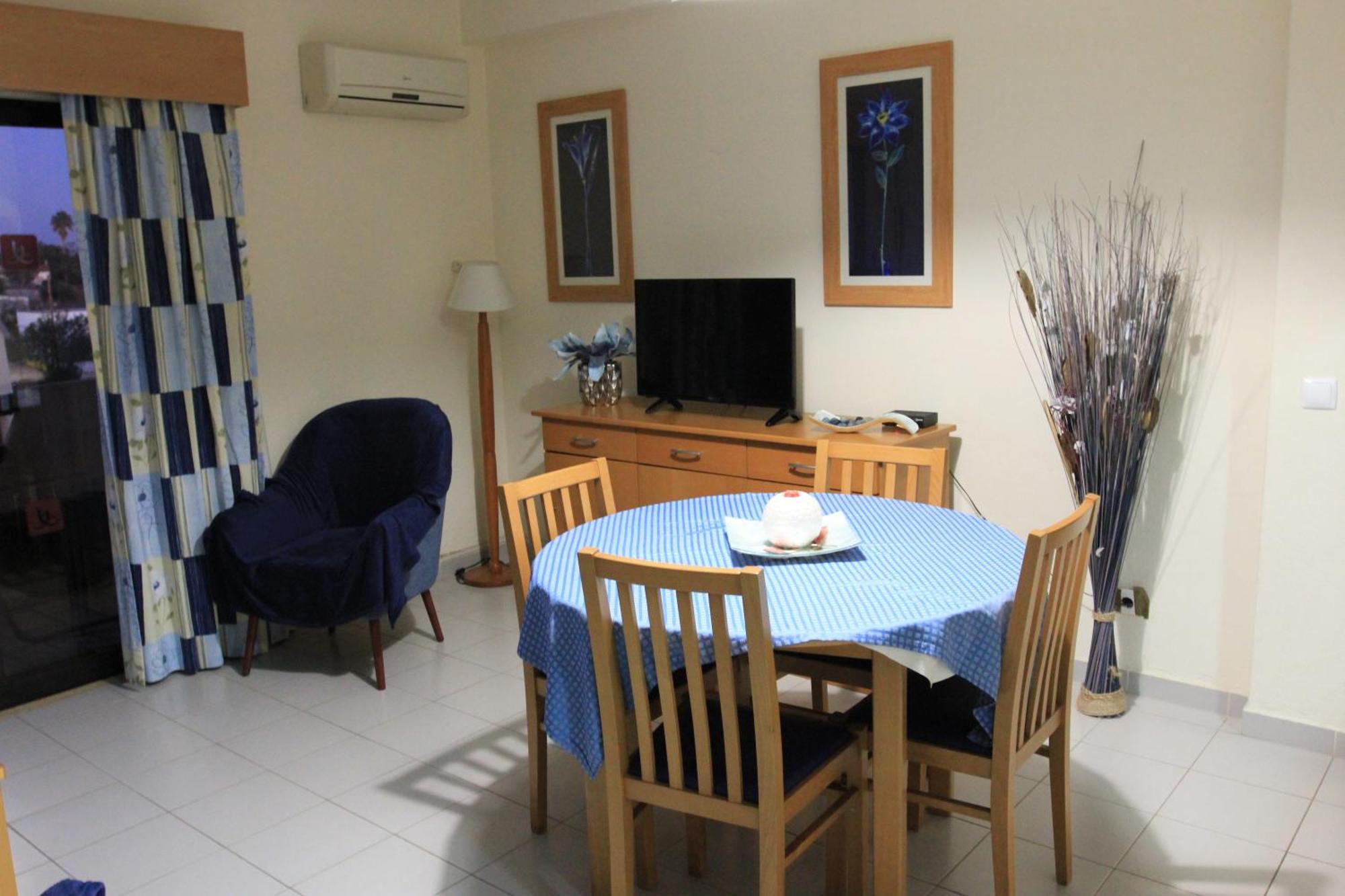 Apartamento T1 Quinta Nova - アルヴォル エクステリア 写真