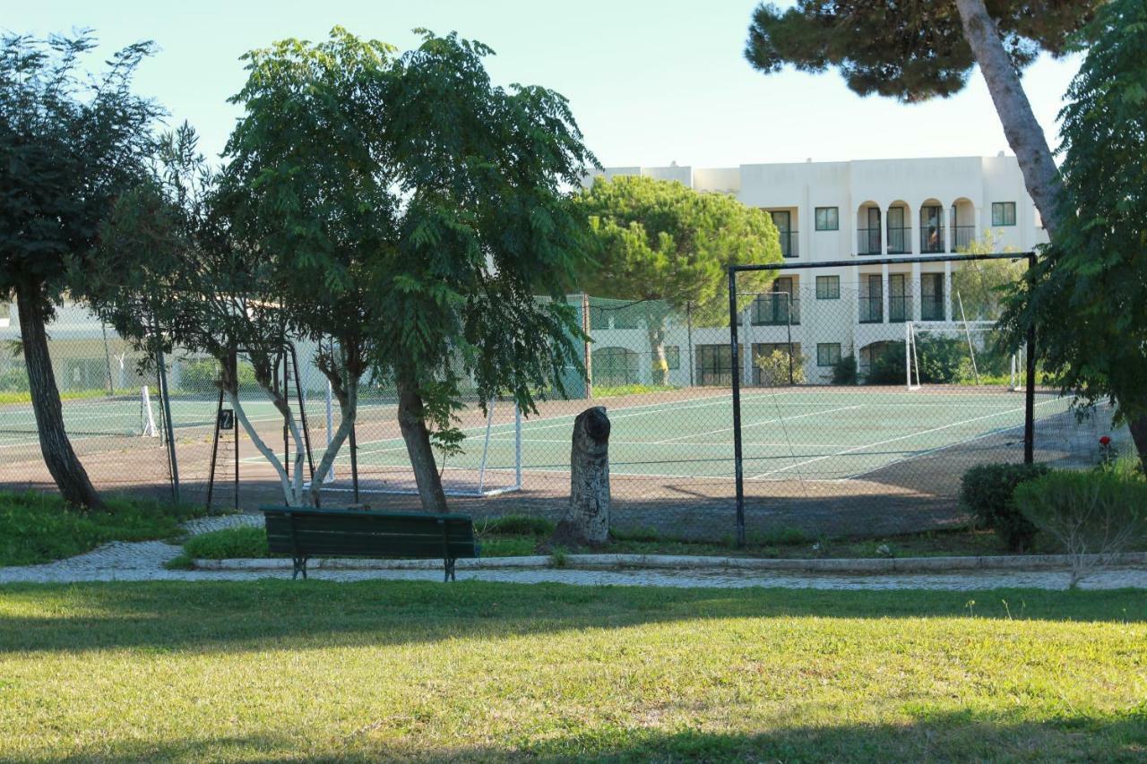 Apartamento T1 Quinta Nova - アルヴォル エクステリア 写真